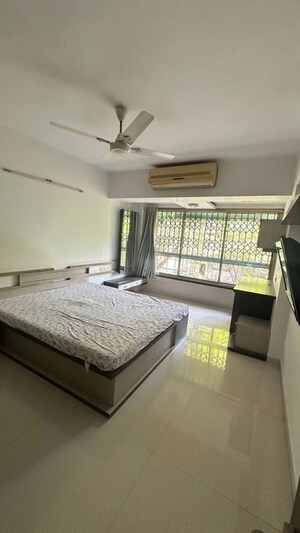 Bedroom in 3 BHK Apartment at Naranpura – for Rent
