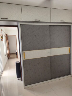 Furnished Amenities in 1.5 BHK Apartment at Wakad – for Rent