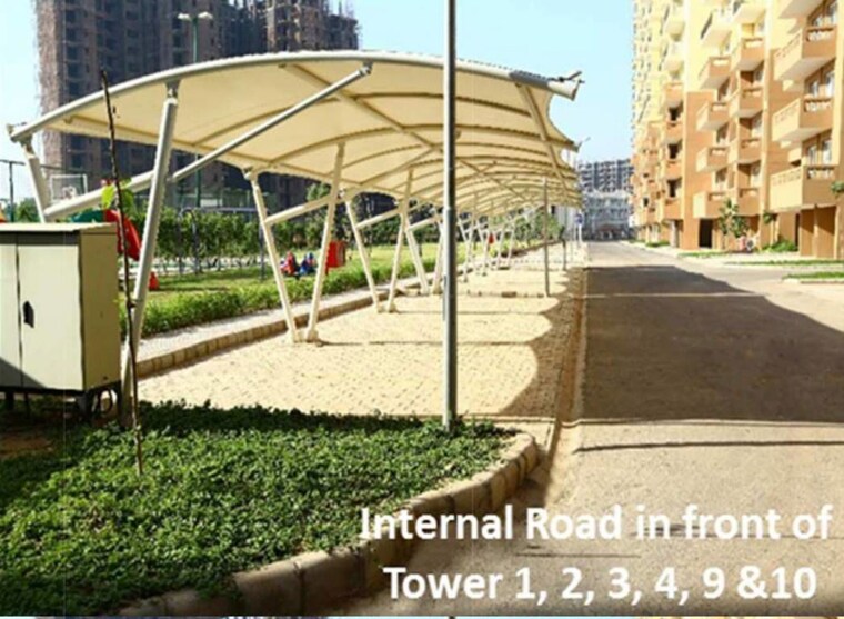 Balcony, pyramid-altia 3 Bedroom 900 Sq.Ft. Apartment In Sector 70 Gurgaon 10323859