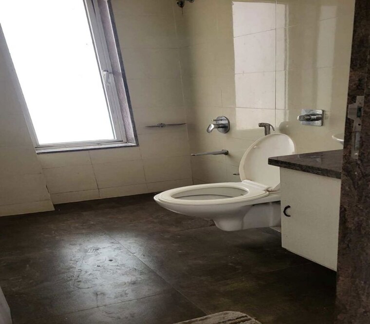Bathroom, matunga east 2 Bedroom 775 Sq.Ft. Apartment In Matunga East Mumbai 10323919