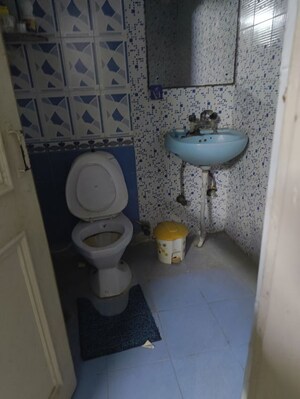 Bathroom in 1 BHK Independent House at RWA Apartments Sector 30, Sector 30 – for Rent