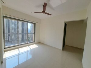 Room in 2 BHK Apartment at Runwal Eirene, Balkum Pada – for Rent