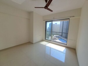 Room in 2 BHK Apartment at Runwal Eirene, Balkum Pada – for Rent