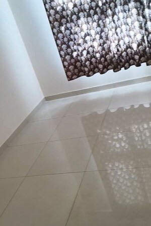 Room in 2 BHK Apartment at Godrej Aqua, International Airport Road – for Sale