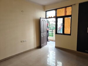 Room in 3 BHK Apartment at Vasu Fortune Residency, Raj Nagar Extension – for Rent