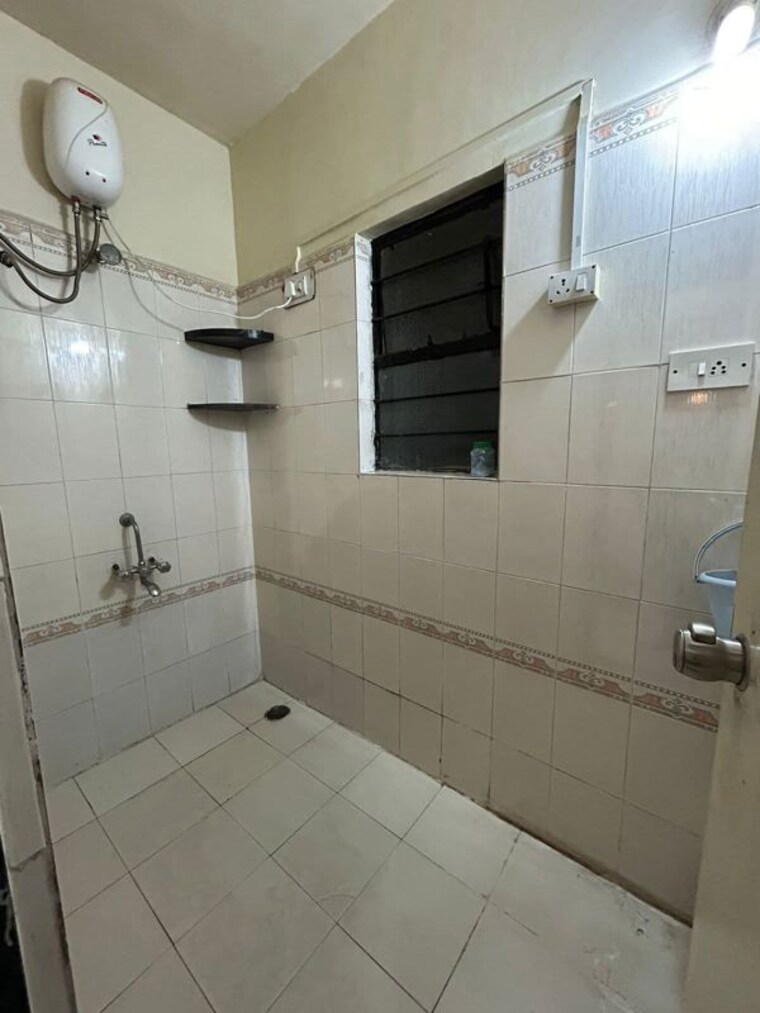 Bathroom, laxmi-nagar-society 2 Bedroom 1000 Sq.Ft. Apartment In Dhanori Pune 10323953
