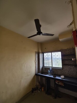 Furnished Amenities in 1 RK Apartment at Satellite Garden, Goregaon East – for Rent