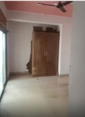 Room in 3 BHK Apartment at Ajnara Integrity, Raj Nagar Extension – for Rent