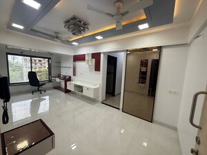 1.5 BHK Apartment For Rent in Somaiya House, Vile Parle East