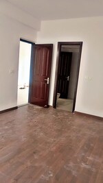 3 BHK 268 Sq.Yd. Builder Floor in Sector 77