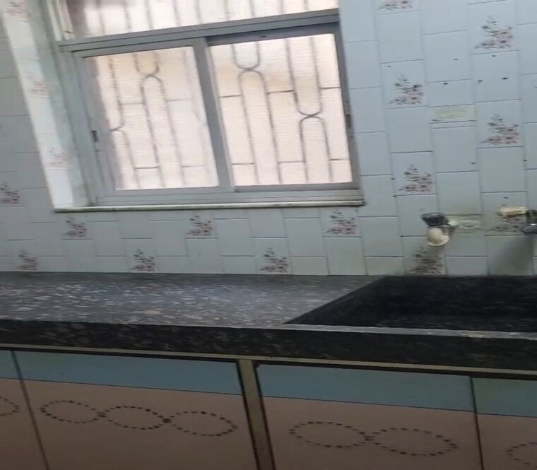 Kitchen, dadar east 1 Bedroom 500 Sq.Ft. Apartment In Dadar East Mumbai 10323966