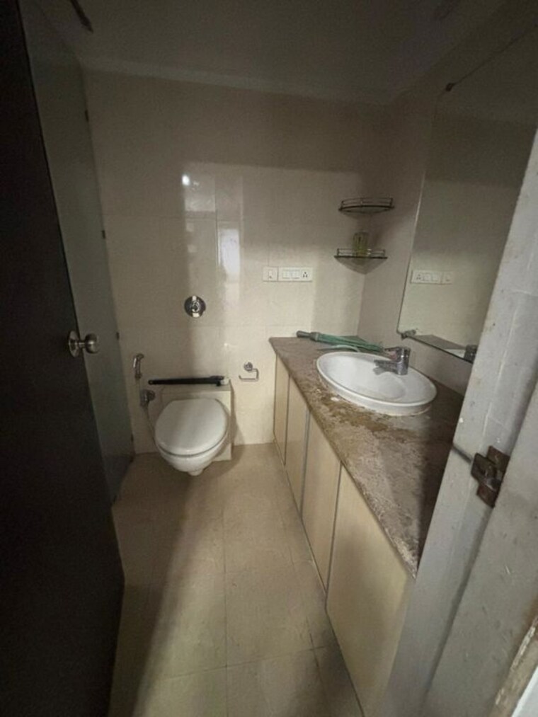 Bathroom, nahar-amrit-shakti 3 Bedroom 1500 Sq.Ft. Apartment In Chandivali Mumbai 10324000