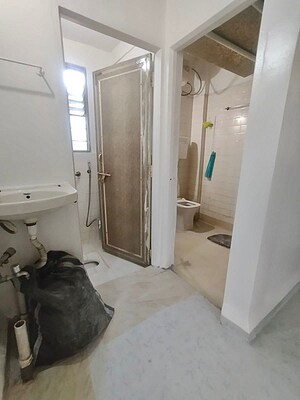 Bathroom in 3 BHK Apartment at Amanora Elivate Tower, Hadapsar – for Sale