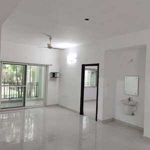 Room in 3 BHK Apartment at Vasavi Shanthinikethan, Whitefields – for Rent
