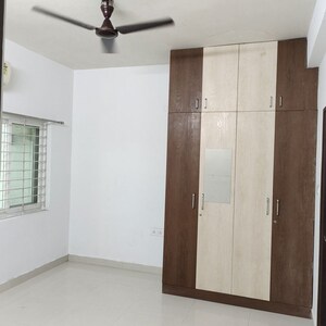 Room in 3 BHK Apartment at Vasavi Shanthinikethan, Whitefields – for Rent