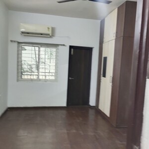 Room in 3 BHK Apartment at Vasavi Shanthinikethan, Whitefields – for Rent