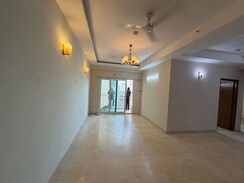 3 BHK Apartment For Rent in Mahagun Moderne