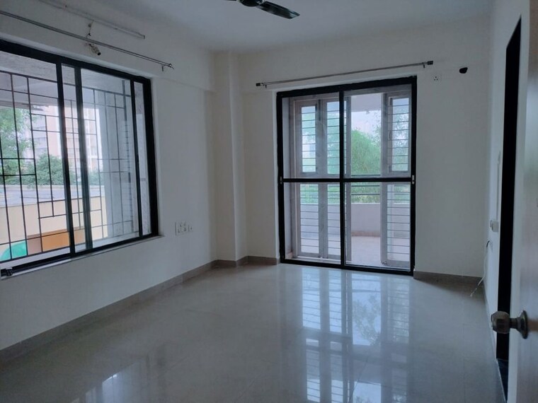 Room, mont-vert-tropez 3 Bedroom 1250 Sq.Ft. Apartment In Wakad Pune 10324024
