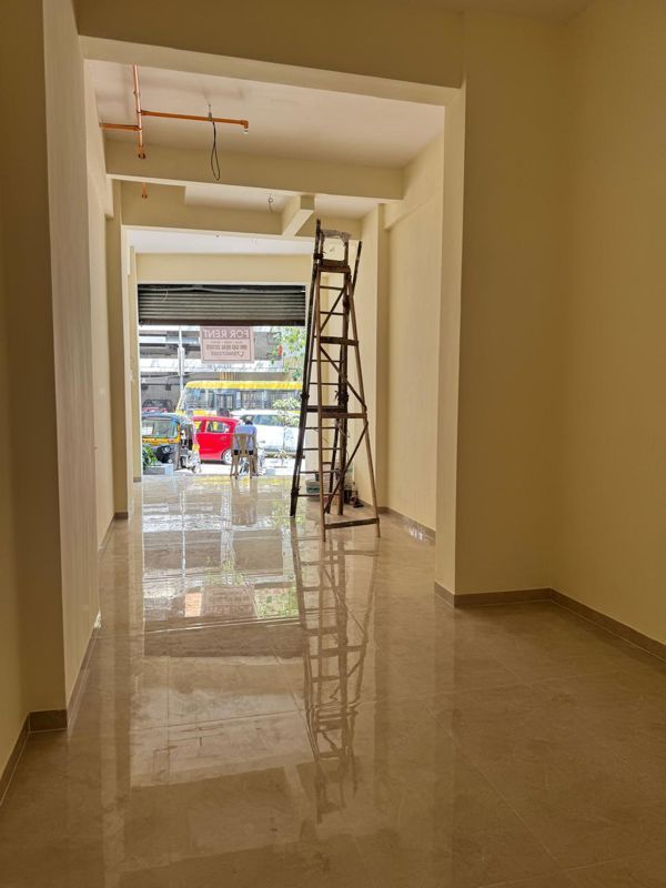 Retail Shop For Rent in Panch Pakhadi
