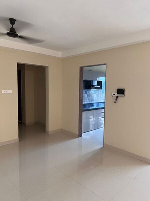 Room in 4 BHK Apartment at Paradise Sai World City Phase 2, New Panvel – for Rent