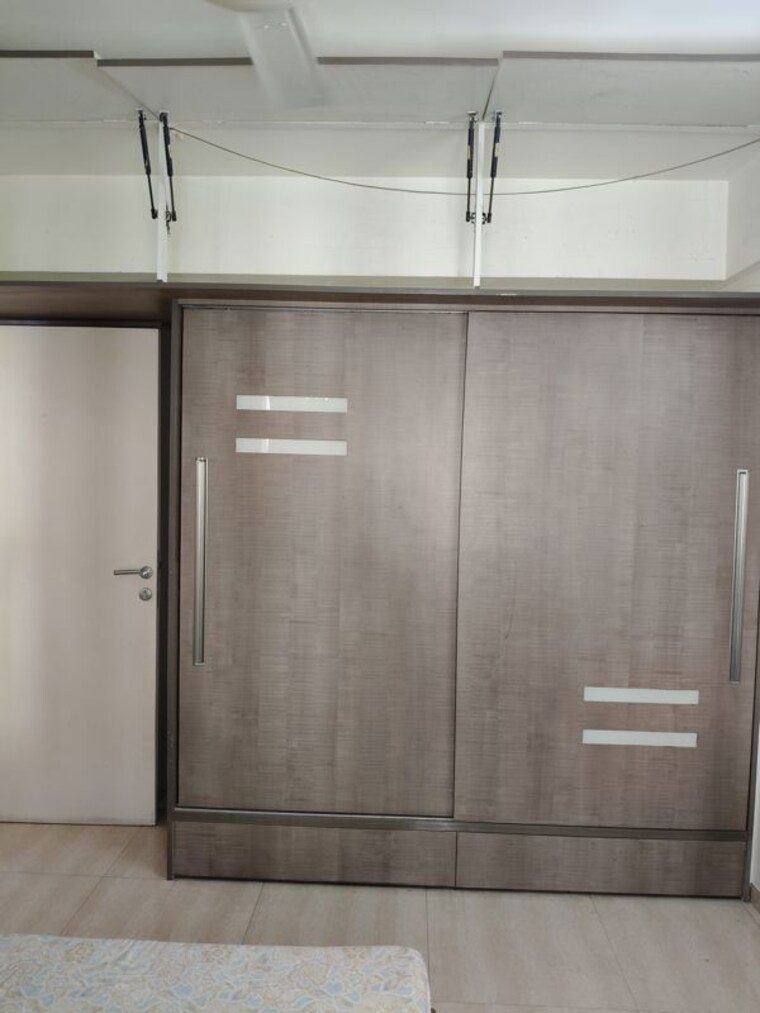 Bathroom, hiranandani-estate 2.5 Bedroom 1000 Sq.Ft. Apartment In Ghodbunder Road Thane 10324052