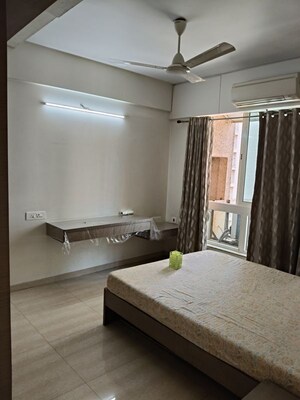 Bedroom in 2.5 BHK Apartment at Hiranandani Estate, Ghodbunder Road – for Rent