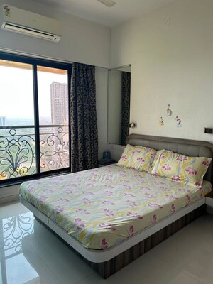 Bedroom in 2 BHK Apartment at Mayfair Housing Hillcrest, Vikhroli West – for Rent