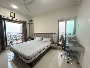 Bedroom in 2 BHK Apartment at Mayfair Housing Hillcrest, Vikhroli West – for Rent