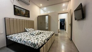 1 BHK Apartment For Rent in Gaur City Center, Sector 4 Greater Noida