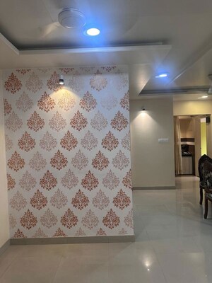 Room in 2 BHK Apartment at Amanora Aspire Towerss, Hadapsar – for Sale