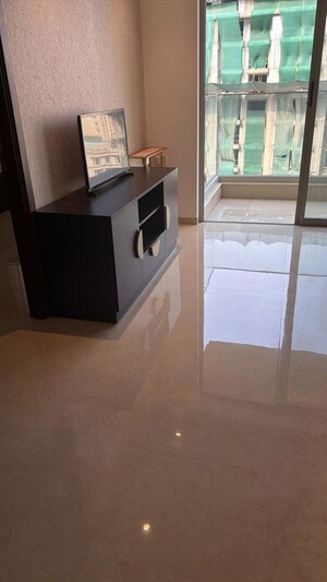 Room in 2 BHK Apartment at Lodha Bellagio, Powai – for Rent