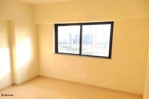 Bedroom in 1 BHK Apartment at Thite Nagar – for Rent