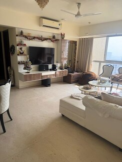 1 BHK + Study Room Apartment For Rent in Gulmohar Heights Vile Parle West