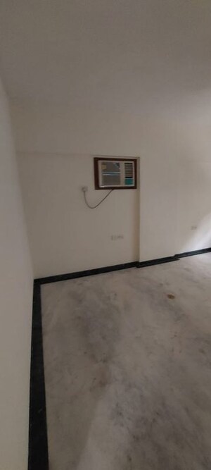 Bedroom in 2 BHK Apartment at Bholenath Shiv Anil, Chembur – for Rent