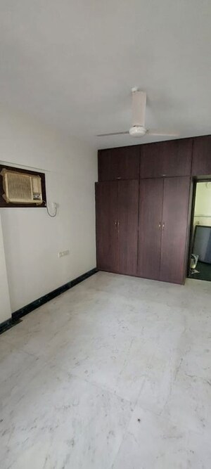 Bedroom in 2 BHK Apartment at Bholenath Shiv Anil, Chembur – for Rent