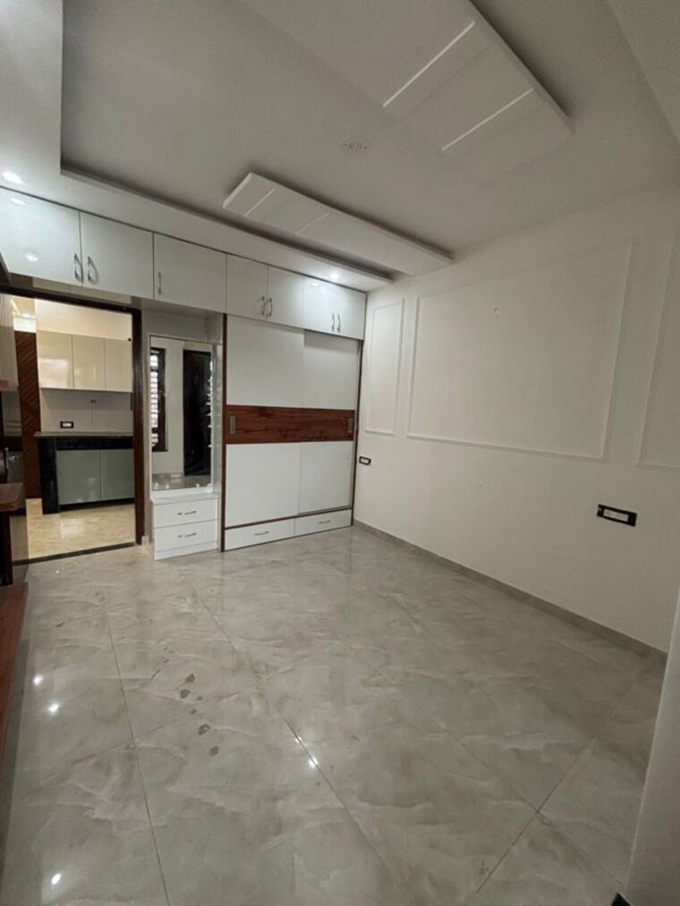 Room, sunny enclave 3 Bedroom 113 Sq.Yd. Independent House In Sunny Enclave Mohali 10317908