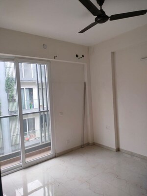 Room in 2.5 BHK Apartment at The Center Court Prime, Sector 88a – for Rent