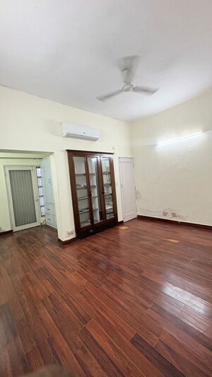 Bedroom in 2 BHK Builder Floor at Panchsheel Enclave – for Rent