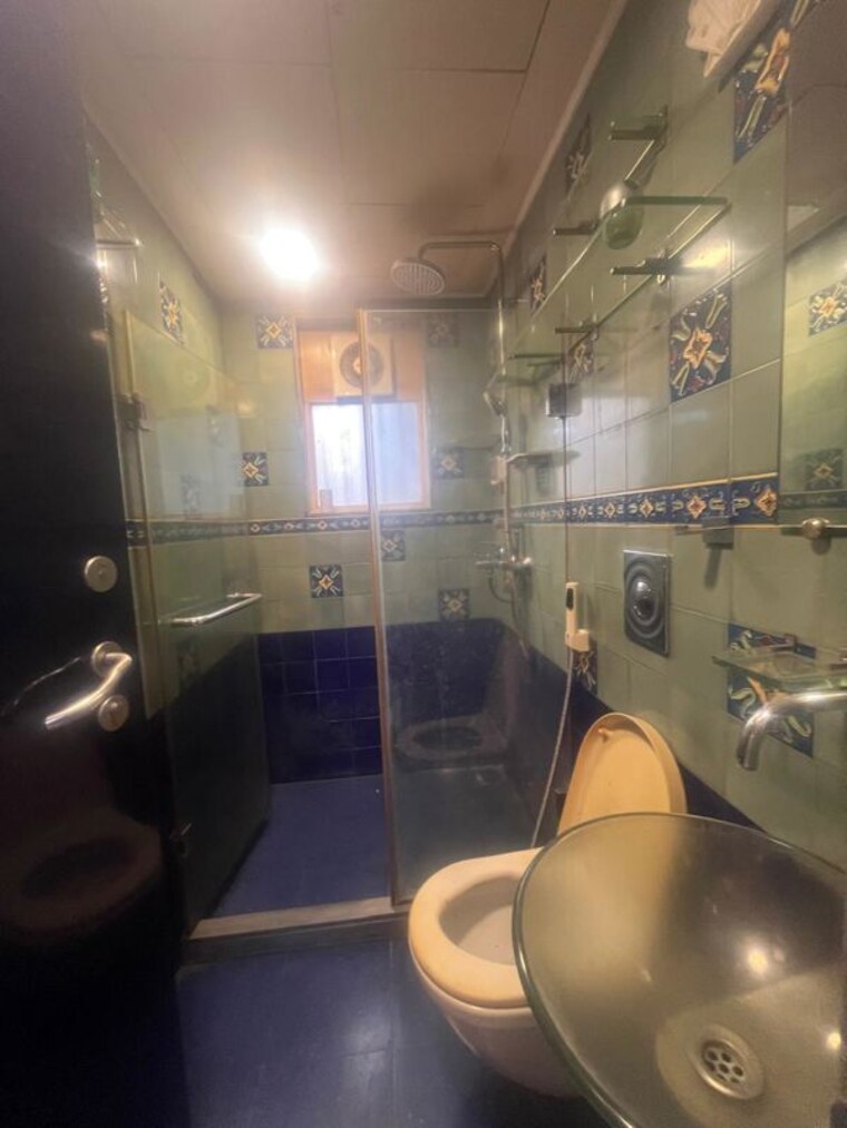 Bathroom, chembur 3 Bedroom 2340 Sq.Ft. Villa In Chembur Mumbai 10324142