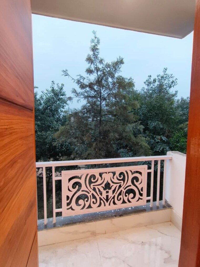 Swimming Pool, malviya nagar 3 Bedroom 100 Sq.Yd. Builder Floor In Malviya Nagar Delhi 10324217