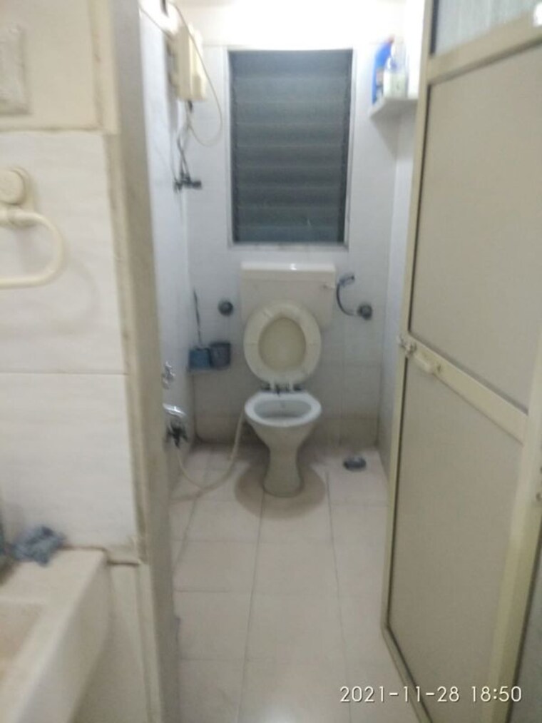 Bathroom, acme-enclave 2 Bedroom 711 Sq.Ft. Apartment In Malad West Mumbai 10324212