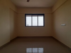 Room in 2 BHK Apartment at Gokuldham Colony – for Rent