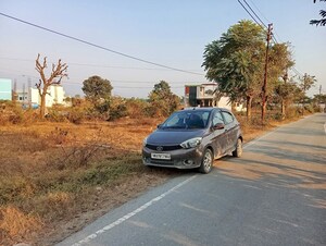   Plot at Jolly Grant – for Sale