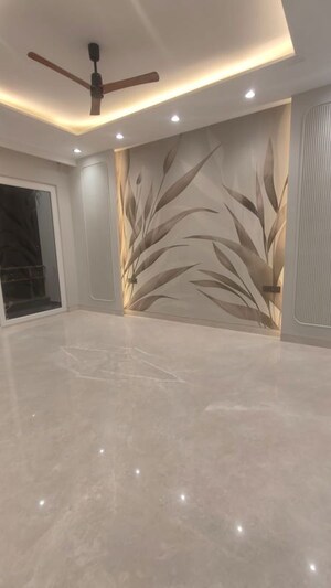 Room in 4 BHK Builder Floor at Ansal API Esencia, Sector 67 – for Sale