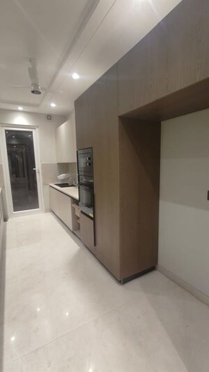 Room in 4 BHK Builder Floor at Ansal API Esencia, Sector 67 – for Sale