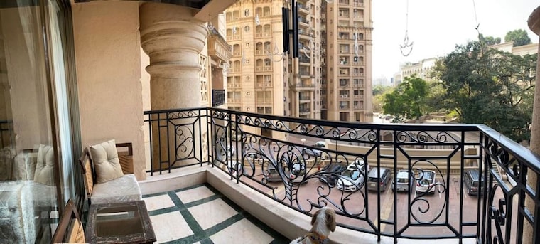 Balcony, hiranandani-gardens-odyssey-i-ii 4 Bedroom 3450 Sq.Ft. Apartment In Powai Mumbai 10324080