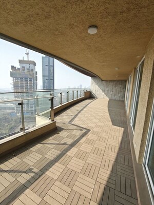 Balcony in 3 BHK Apartment at Lokhandwala Minerva Mahalaxmi, Mahalaxmi – for Rent