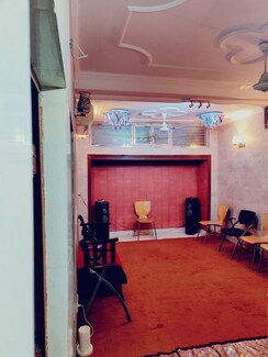 2 BHK + Extra Room Builder Floor For Rent in Rajouri Garden