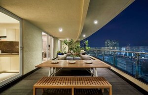 Balcony in 3 BHK Apartment at Lokhandwala Minerva Mahalaxmi, Mahalaxmi – for Rent