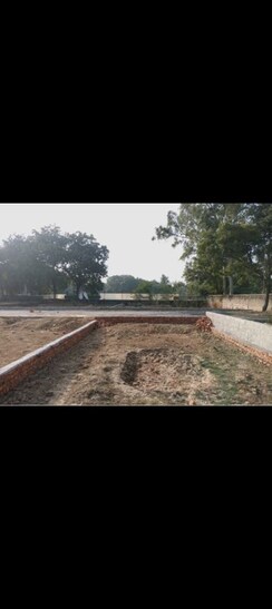 Plot For Sale in Sector 80